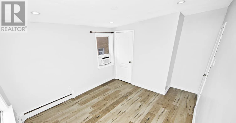 UPPER-2953 Lawrence Avenue E, Toronto, ON, M1P 2V6 - 6