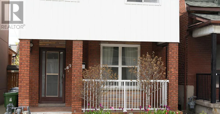 2 UPPER-576 Ossington Avenue S, Toronto, ON, M6G 3T5 - 3