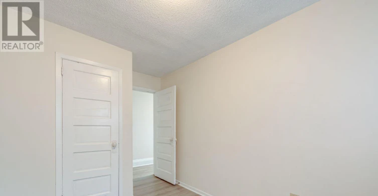 2 UPPER-576 Ossington Avenue S, Toronto, ON, M6G 3T5 - 13