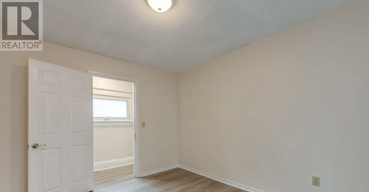 2 UPPER-576 Ossington Avenue S, Toronto, ON, M6G 3T5 - 15