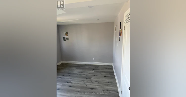 UPPER Leave 1/2nd Floor 5 Herron Place, Brampton, ON, L6S 1P3 - 8