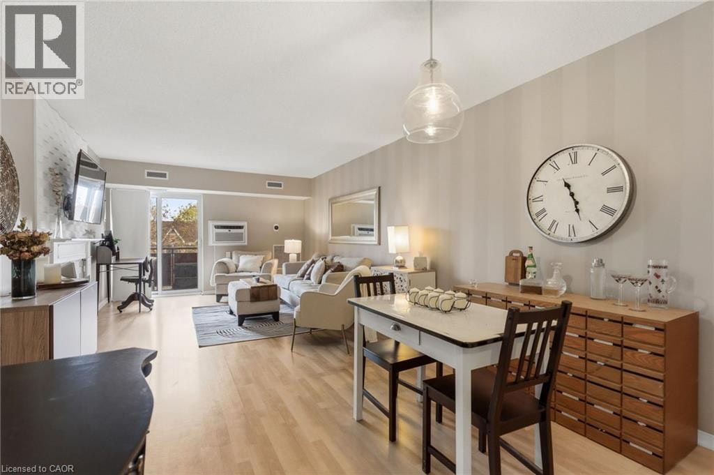 302C-211 Forum Drive, Mississauga, ON, L4Z 4C1