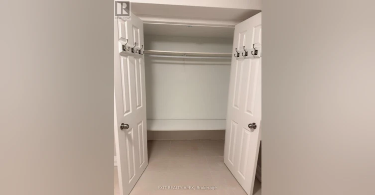 11 Uno Drive, Toronto, ON, M8Z 3N7 - 9