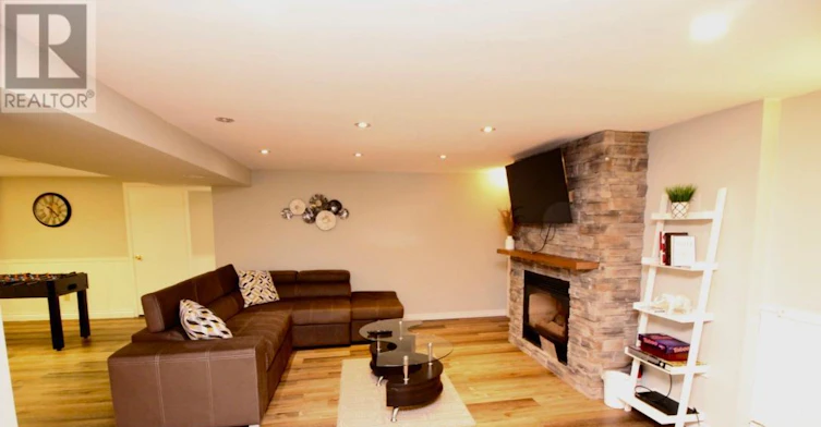 4636 Belfast Avenue, Niagara Falls, ON, L2H 1P3 - 24