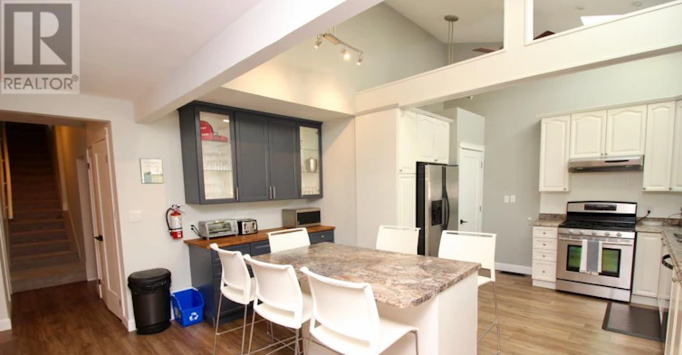 4636 Belfast Avenue, Niagara Falls, ON, L2H 1P3 - 3