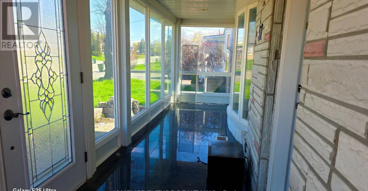 UPPER-37 Miramar Crescent, Toronto, ON, M1J 1R3 - 2