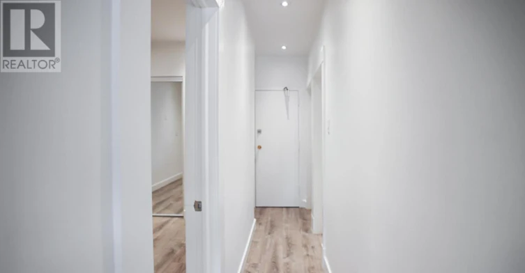 2-8 Brookmount Road, Toronto, ON, M4L 3N1 - 15