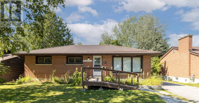 130 North Street W, Orillia, ON, L3V 3S8