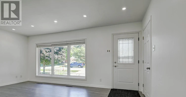 130 North Street W, Orillia, ON, L3V 3S8 - 5