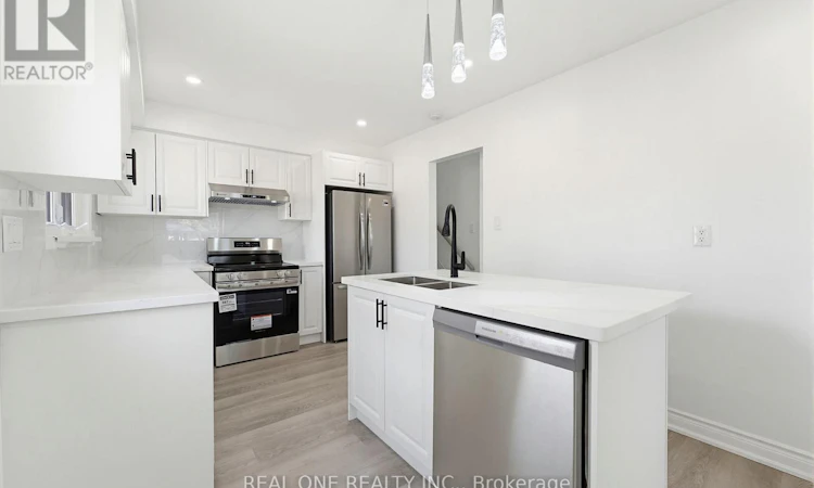 63 Palm Crescent