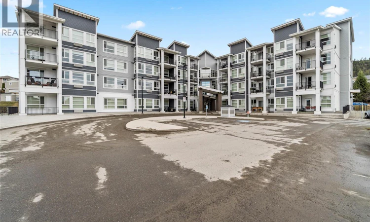 312-1880 Hugh Allan Drive