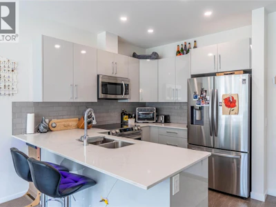 312-1880 Hugh Allan Drive - 5