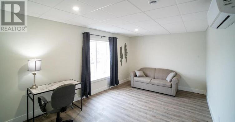 301-19 Centre Street W, Strathroy, ON, N7G 1T5 - 2