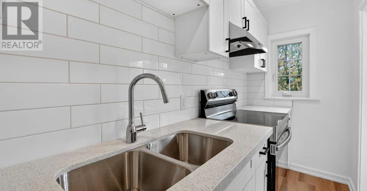 2-4 Queen Street, Niagara-on-the-Lake, ON, L0S 1J0 - 4