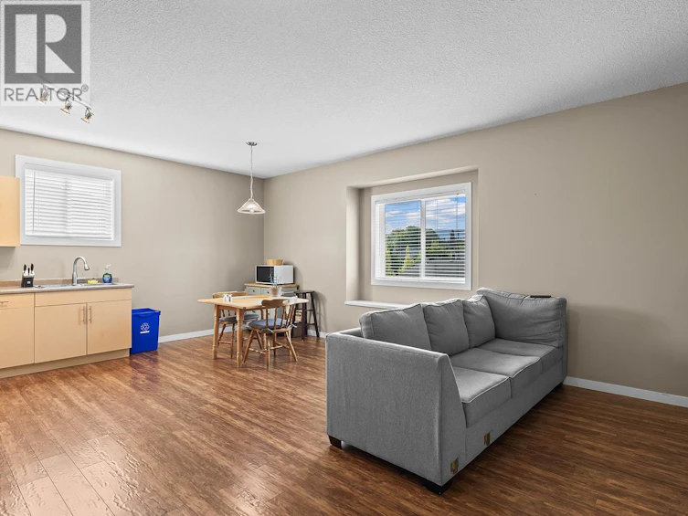 4002 25 Street, Vernon, BC, V1T 4R7 - 37