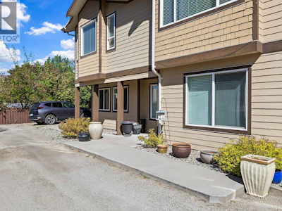 4002 25 Street - 3