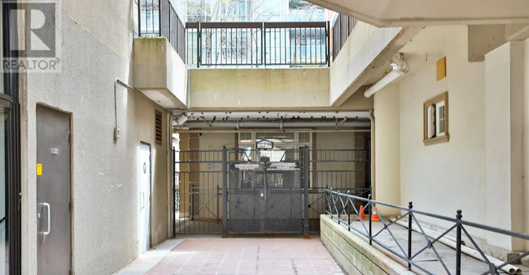 143-71 Mccaul Street, Toronto, ON, M5T 2X1 - 12