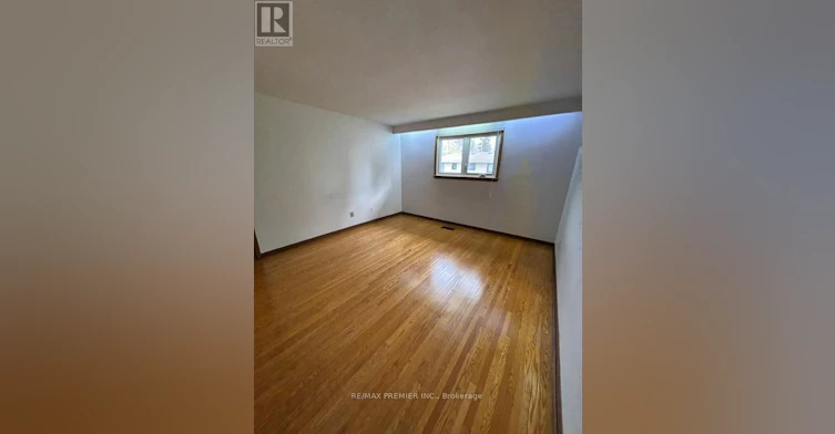 19 Sandbourne Crescent, Toronto, ON, M2L 3A5 - 20