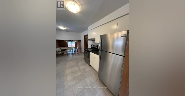 19 Sandbourne Crescent, Toronto, ON, M2L 3A5 - 8
