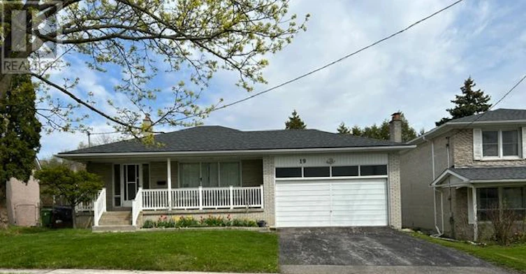 19 Sandbourne Crescent, Toronto, ON, M2L 3A5