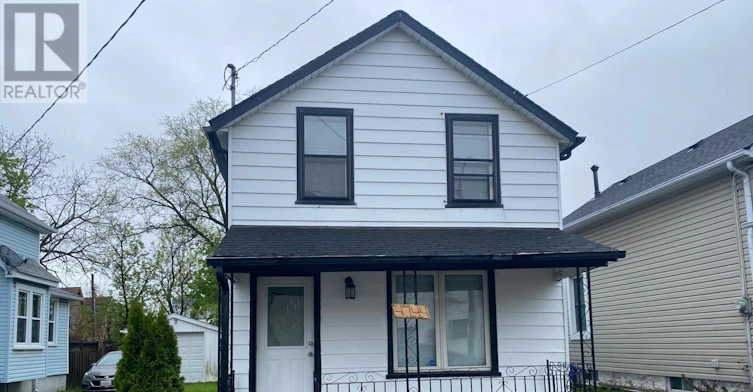 4744 Park Street, Niagara Falls, ON, L2E 2R1 - 2