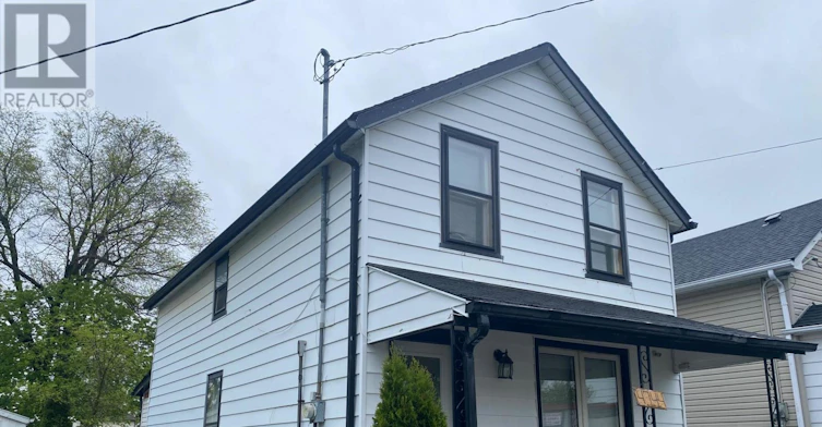 4744 Park Street, Niagara Falls, ON, L2E 2R1 - 3