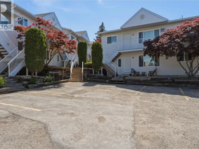 211-4305 Bellevue Drive - 2