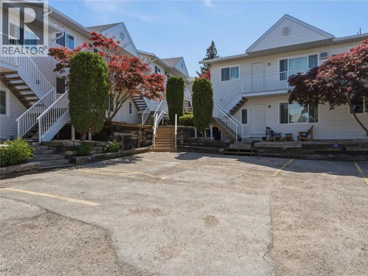 211-4305 Bellevue Drive, Vernon, BC, V1T 9J2 - 2