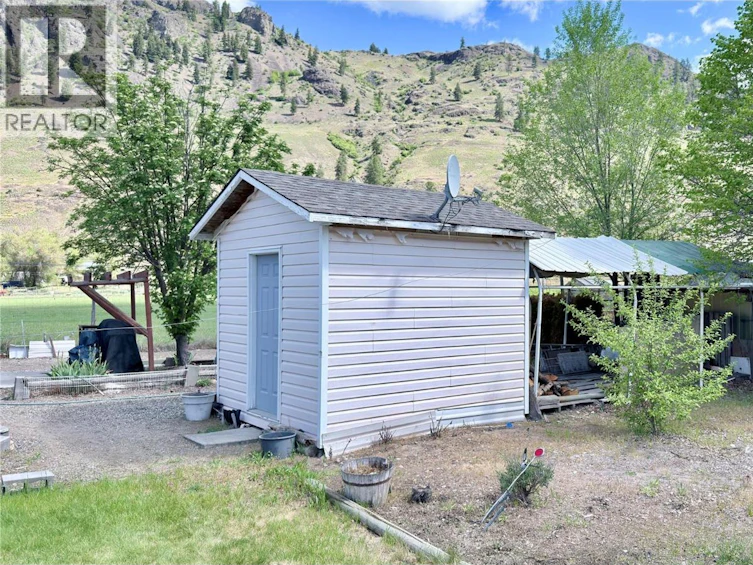 816 Division Street, Midway, BC, V0H 1M0 - 18
