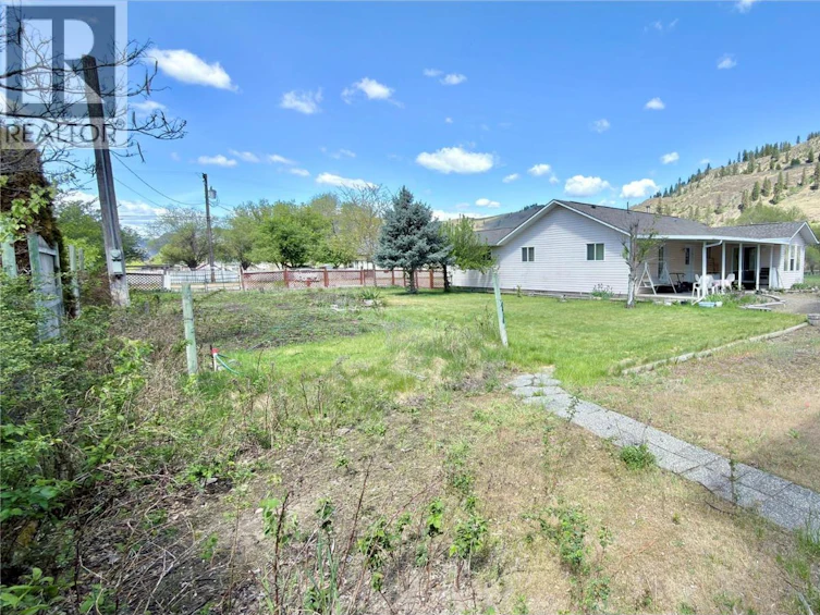 816 Division Street, Midway, BC, V0H 1M0 - 16