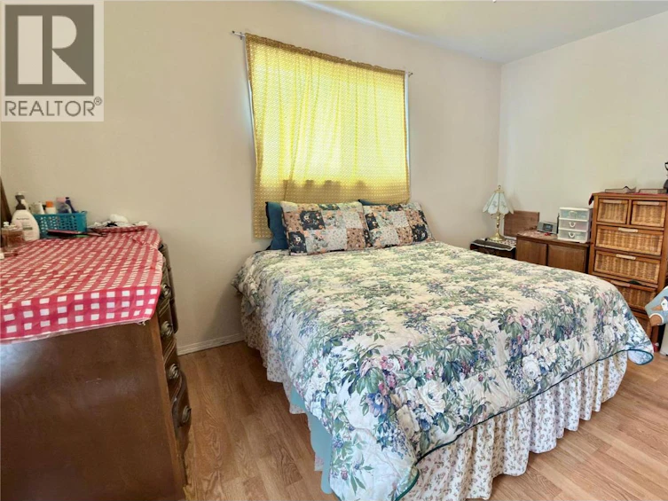 816 Division Street, Midway, BC, V0H 1M0 - 37