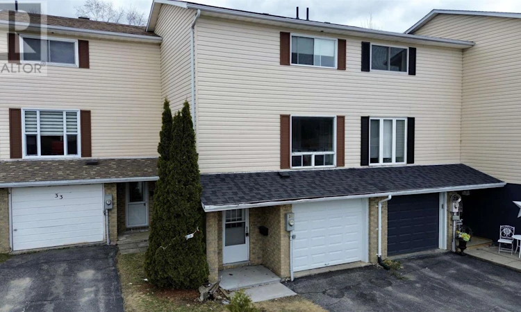 31 Forest Place
