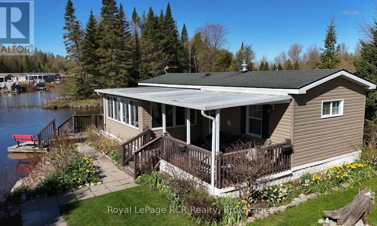 61 Lakeside Street