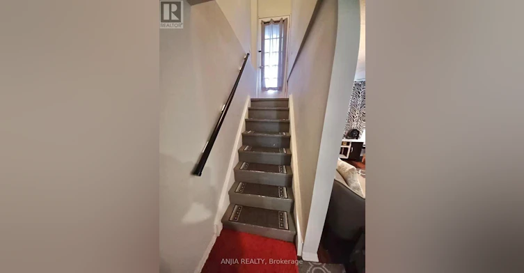 LOWER-256 Homewood Avenue, Toronto, ON, M2R 2N3 - 2