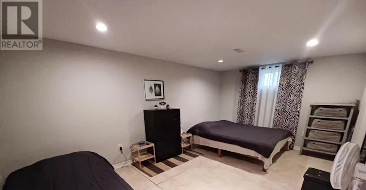 LOWER-256 Homewood Avenue, Toronto, ON, M2R 2N3 - 9