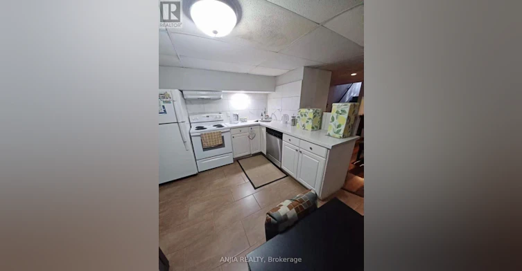 LOWER-256 Homewood Avenue, Toronto, ON, M2R 2N3 - 7