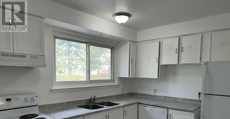 UPPER-30 Kenilworth Road, Brampton, ON, L6V 2B1 - 2