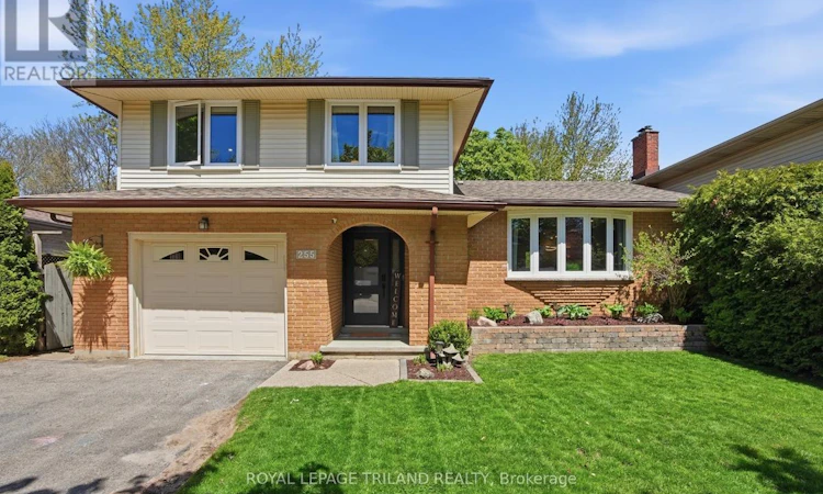 255 Highview Crescent