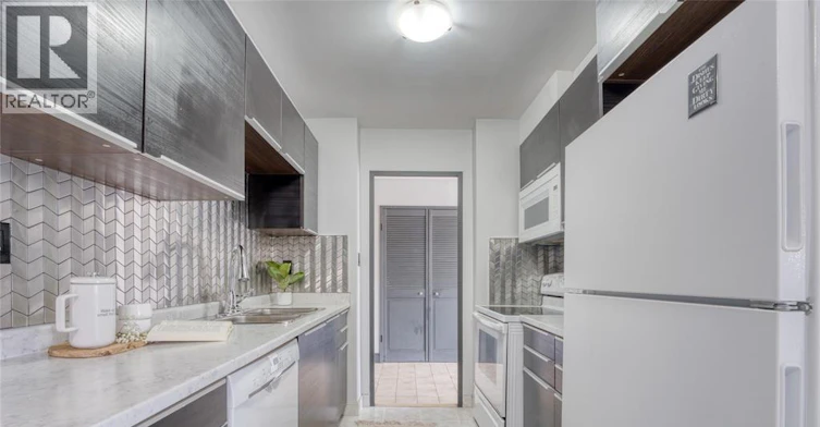 402-2144 Pelissier, Windsor, ON, N8X 1N4 - 10