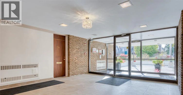 402-2144 Pelissier, Windsor, ON, N8X 1N4 - 28