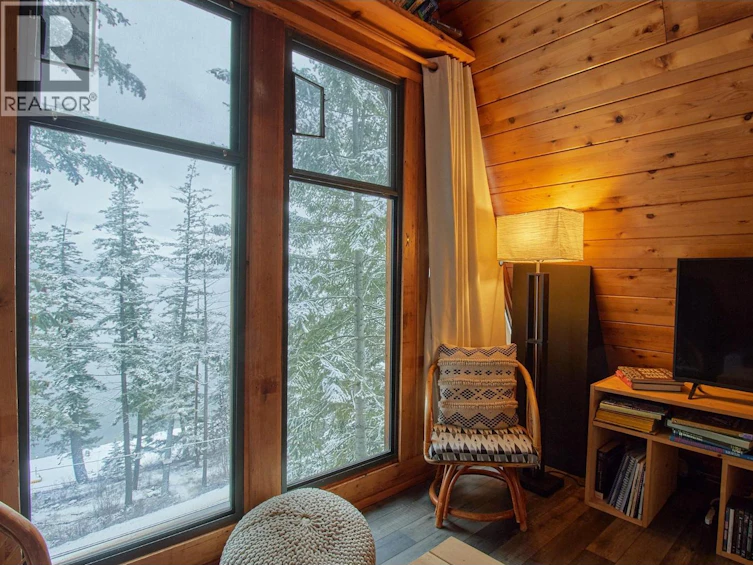 5123 Squilax Anglemont Road, Celista, BC, V0E 1M6 - 43
