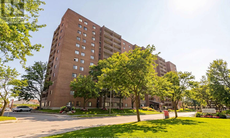 411-1100 Ambleside Drive
