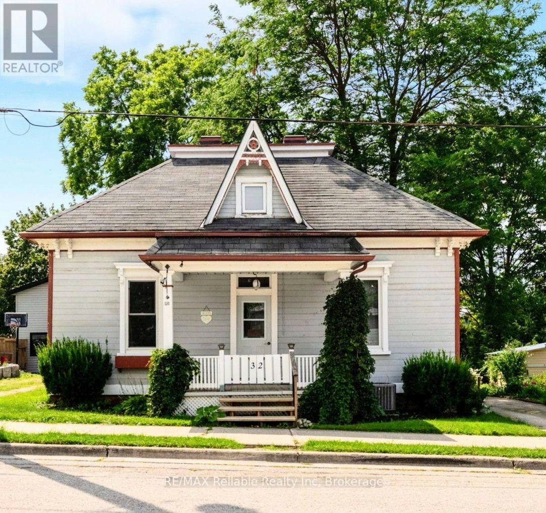 32 Rattenbury Street W, Central Huron, ON, N0M 1L0