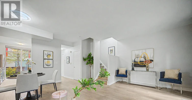 TH8-31 Brunel Court, Toronto, ON, M5V 3Y2 - 4