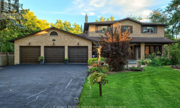 17 Black Willow Court