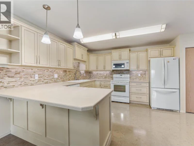 310-2477 Ingram Road - 5