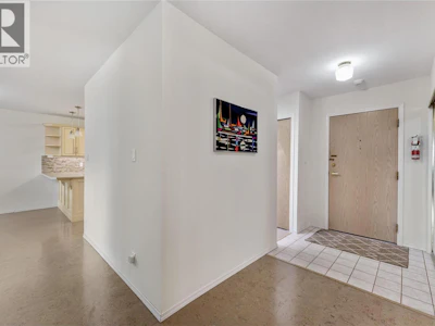 310-2477 Ingram Road - 3