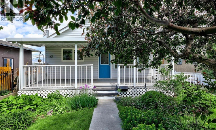 1022 Pleasant Street