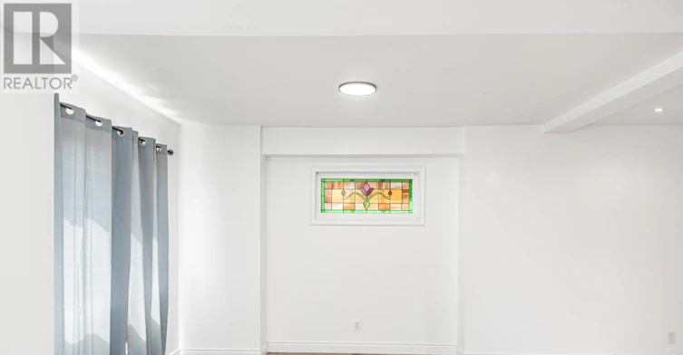 114 Weir Street N, Hamilton, ON, L8H 5E8 - 7