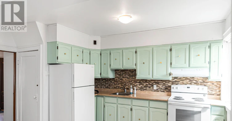 114 Weir Street N, Hamilton, ON, L8H 5E8 - 10